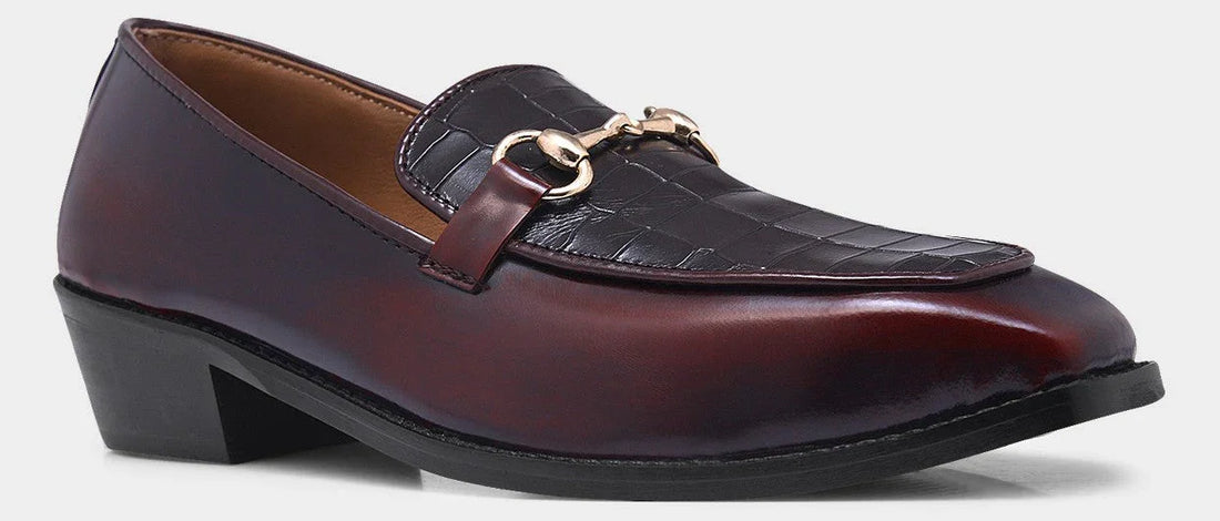 The Timeless Appeal of Vintage Luxury Fashion