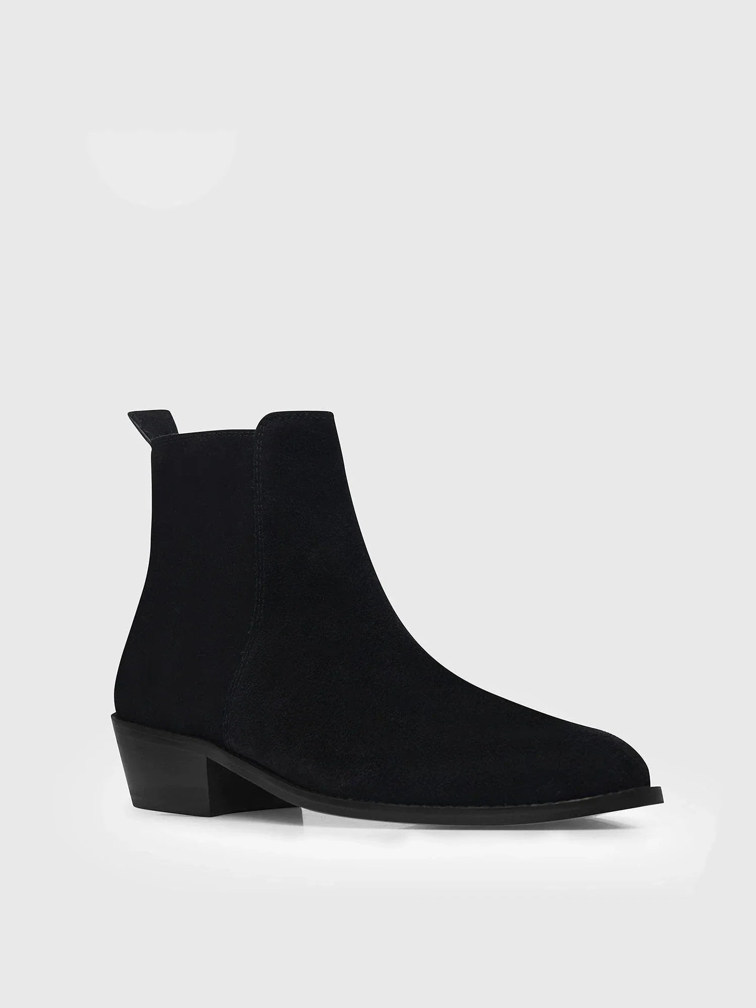 Black boot with a side zip | RNK LUXE