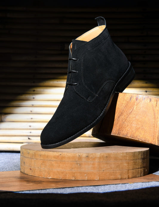 Lorenzo Black - Chukka Boots in Suede Leather