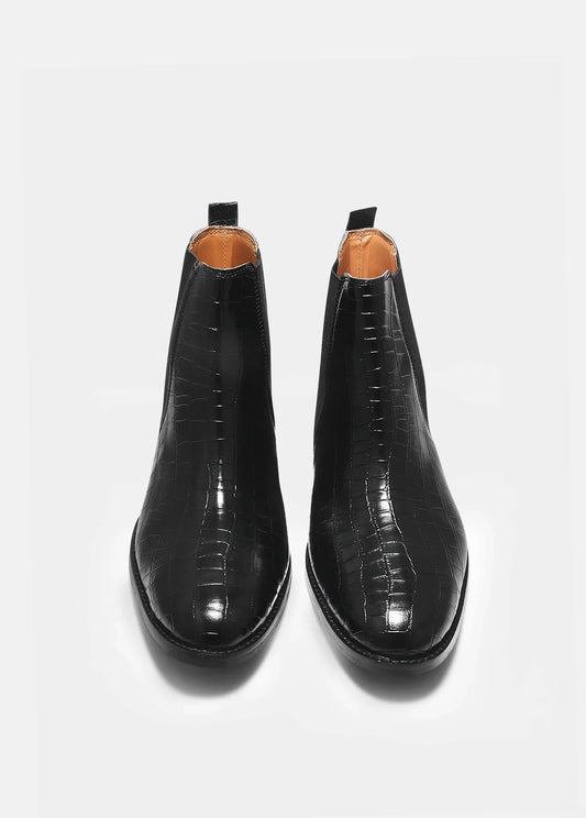 Black colour croco pattern boot with side elastic and mid heel