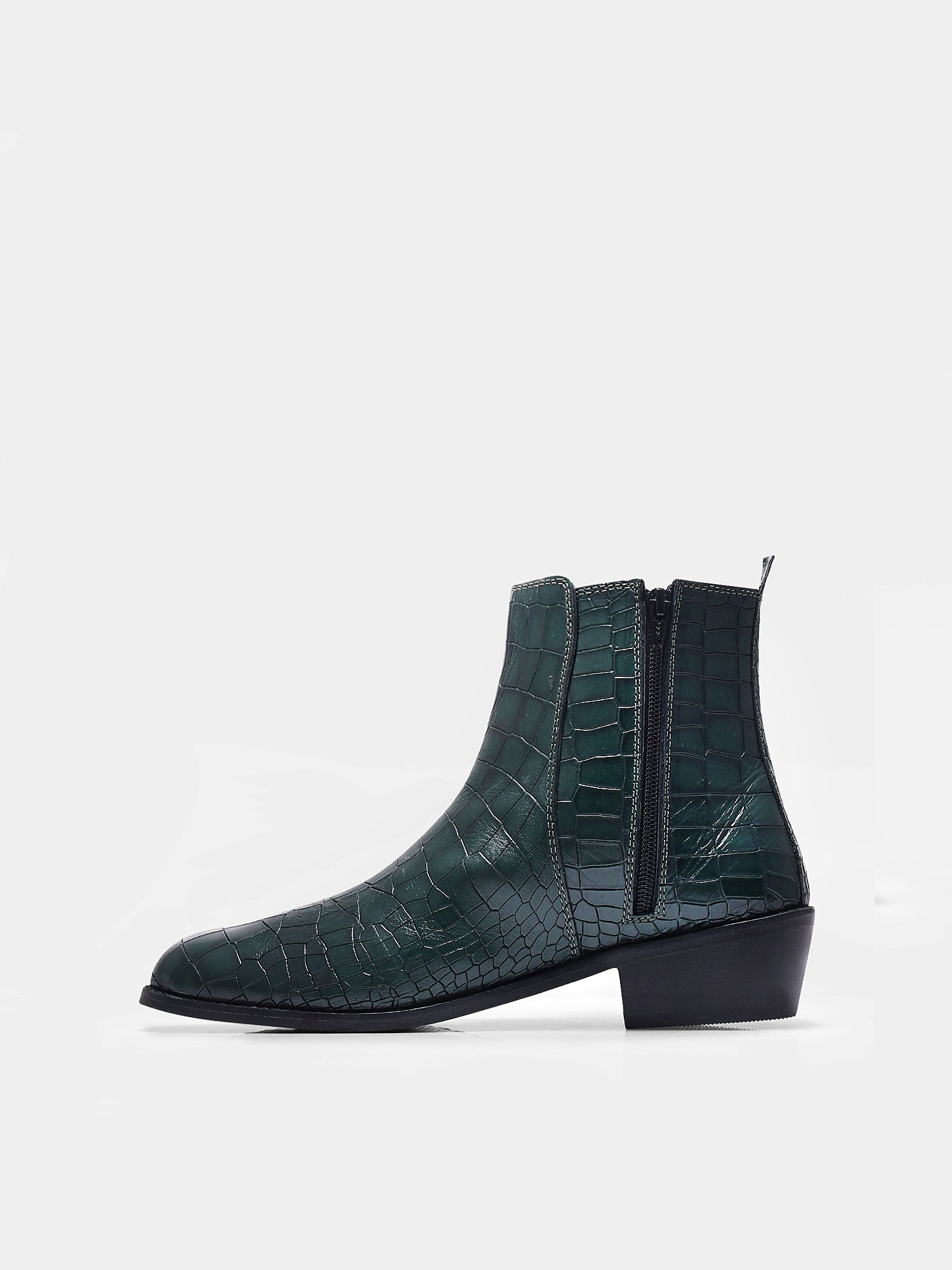 Green colour croco pattern leather boot with side zip and mid heel