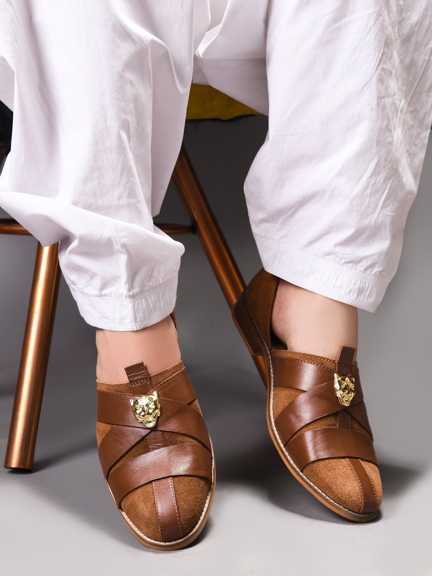 Lion Crest Leather Peshawari Sandals