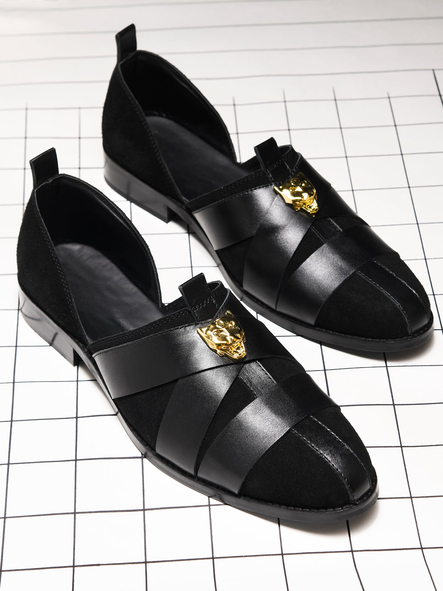 Peshawari Sandals Slip-Ons - Black