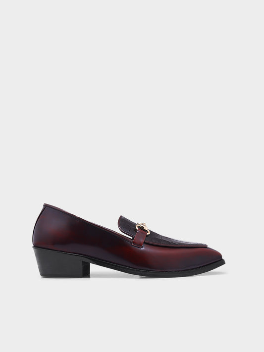 A cherry leather loafer in which it embossed with brown croco leather on top with a golder horesit buckle